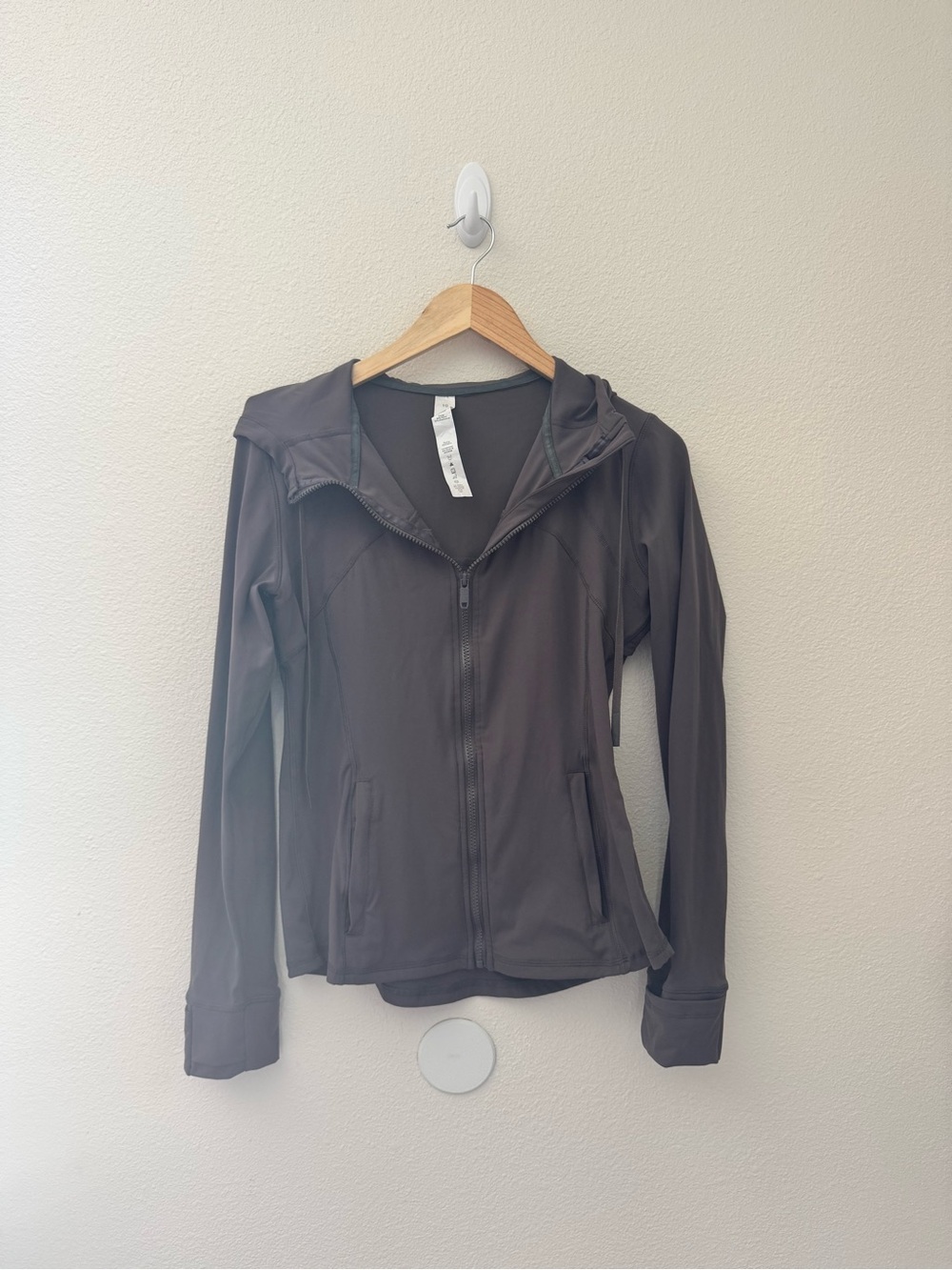 Dark Gray Zip-Up Hoodie Jacket define to the body size 10/M